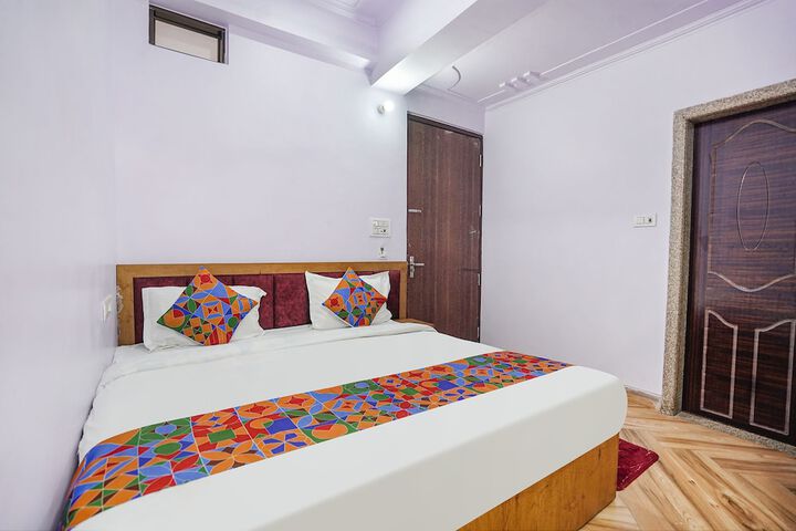Room 20 of 28
