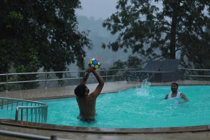 Pool 30 of 62