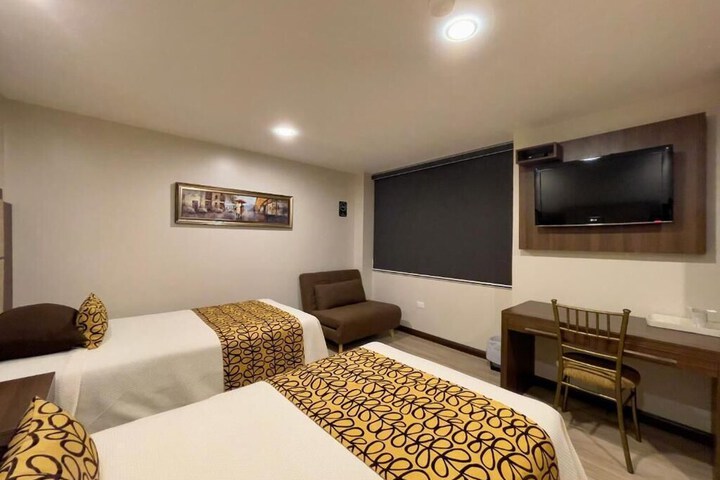 Room 10 of 31