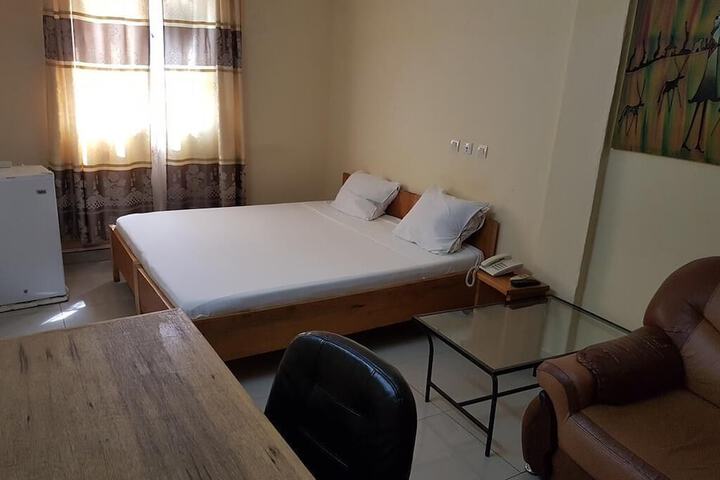 Room 5 of 23
