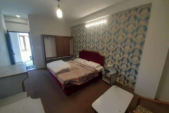 Room 14 of 23