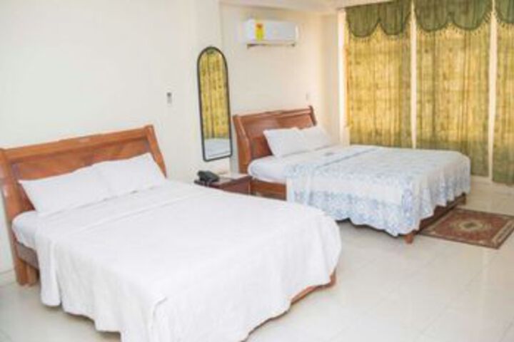 Room 9 of 22