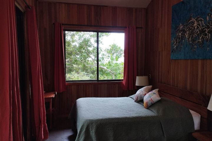 Room 106 of 334