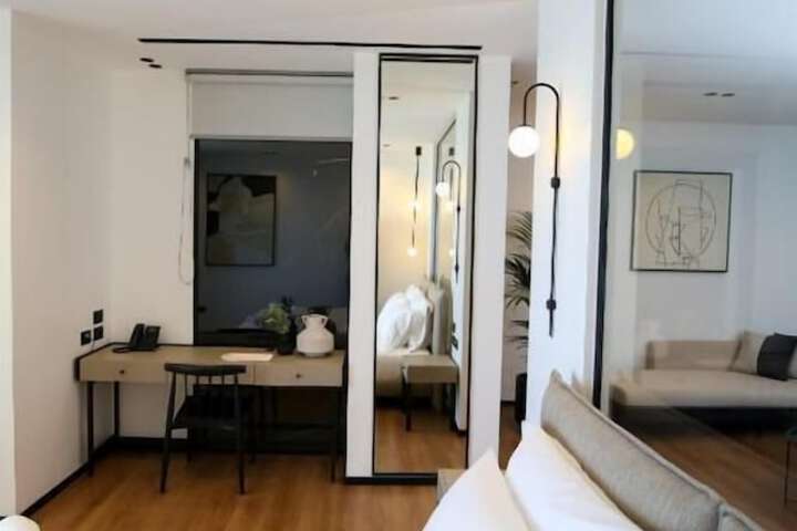 Room 32 of 108