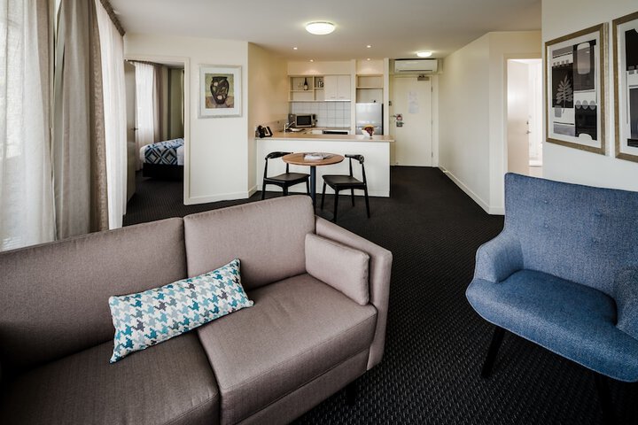 Room 15 of 22