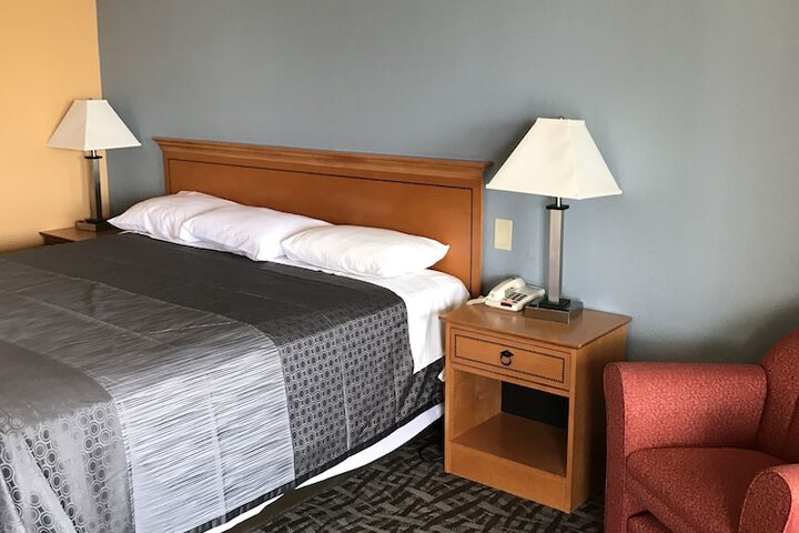 Room 7 of 25