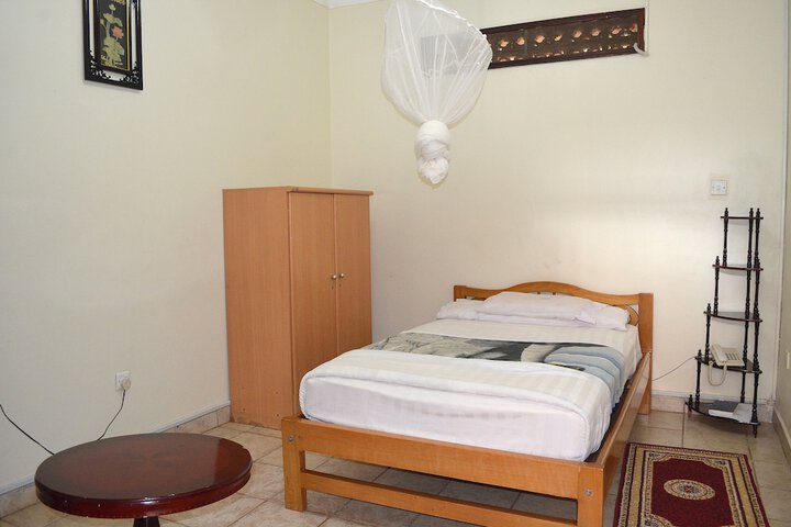 Room 10 of 56