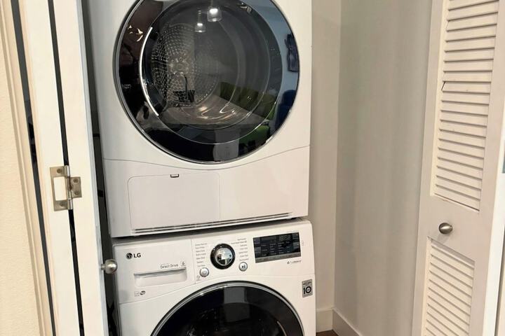 Laundry 106 of 130