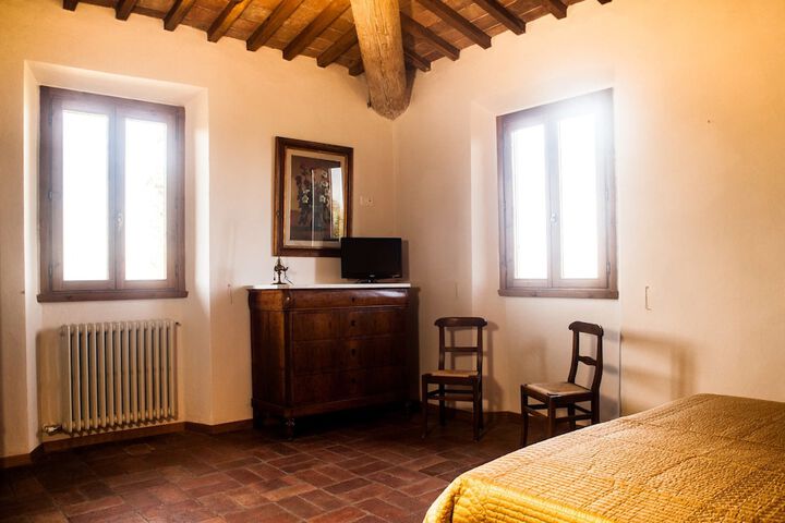 Room 14 of 26