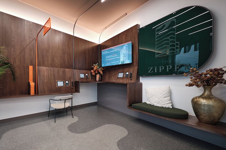 Check-in/check-out kiosk