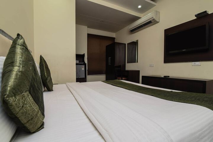Room 7 of 22