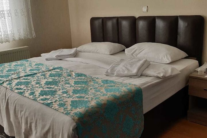Room 16 of 49