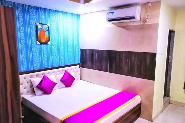 Room 6 of 22