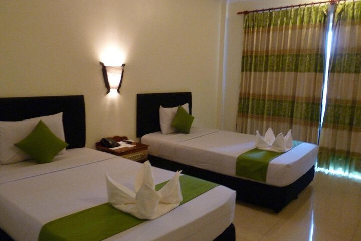 Room 10 of 22