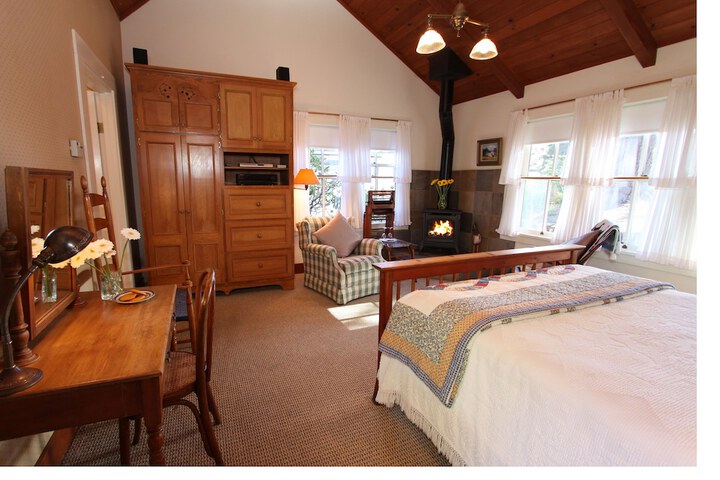 Room 15 of 162