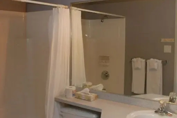 Room 3 of 4