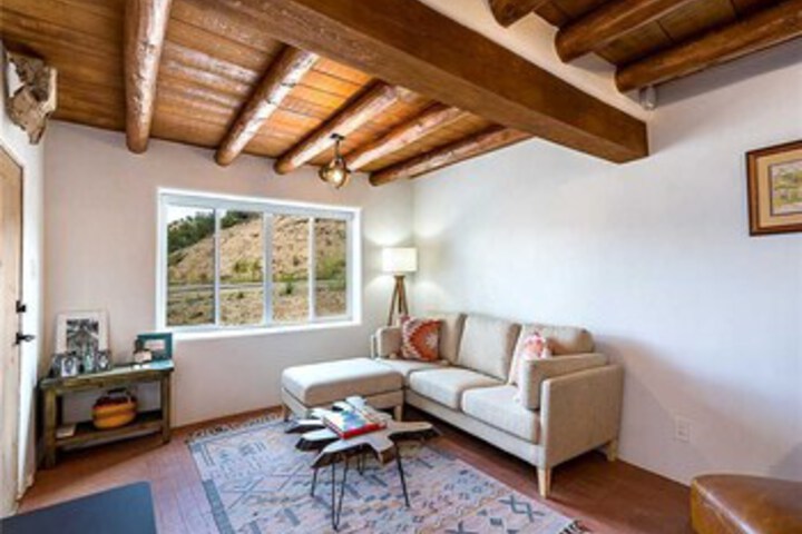 Casa Sarita 3 Bedrooms, Patio, Ground Floor, Sleeps 8 in Santa Fé, NM