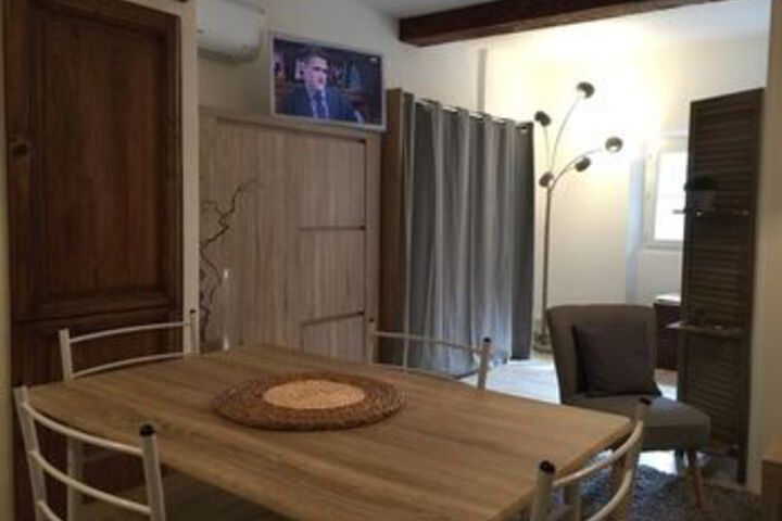 Room 86 of 200