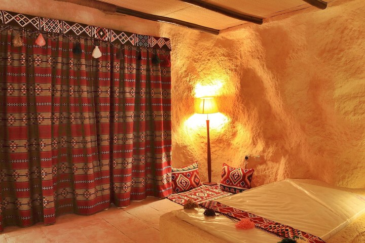 Room 10 of 23