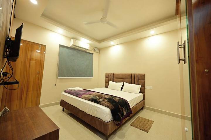 Room 59 of 90