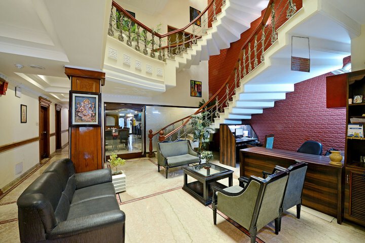 Guest Lobby