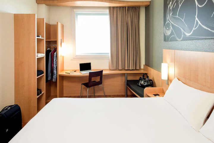 Room 21 of 60