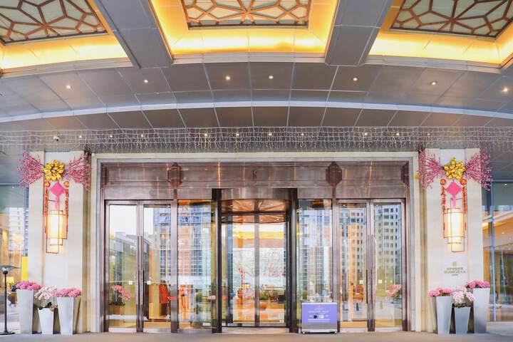 Ballroom/Hall 56 of 68
