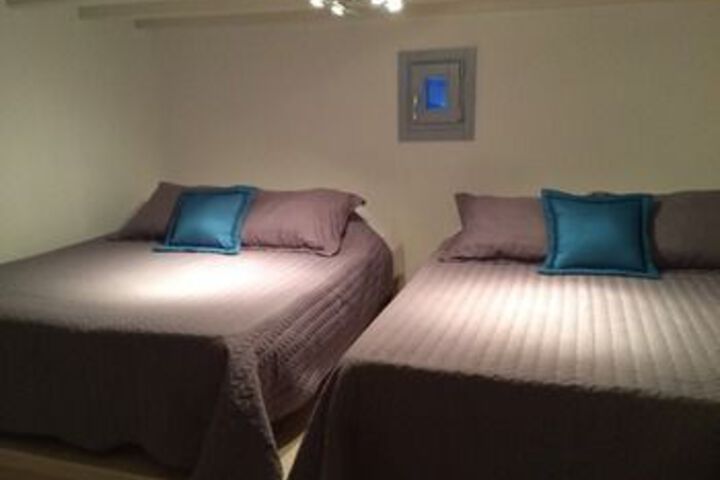 Room 12 of 22