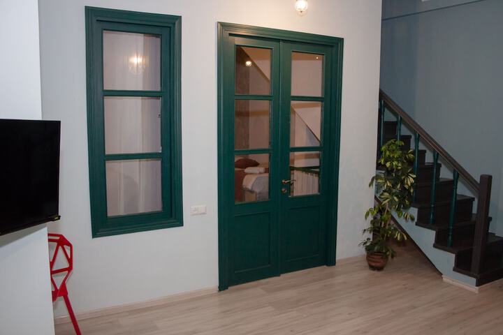 Room 2 of 55