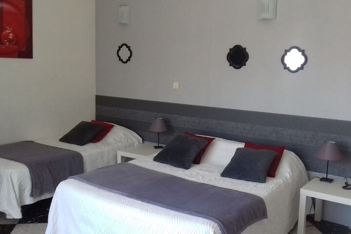 Room 7 of 19