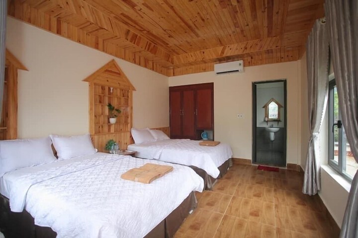 Room 7 of 62