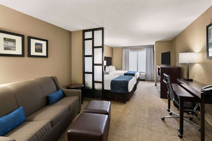 2 Queen Beds Suite (4 of 11)