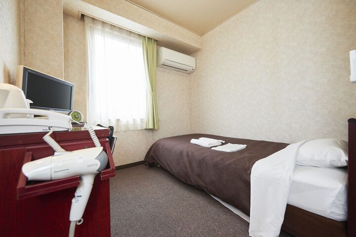 Room 8 of 47