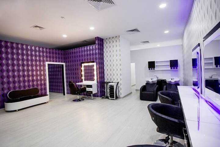 Hair salon