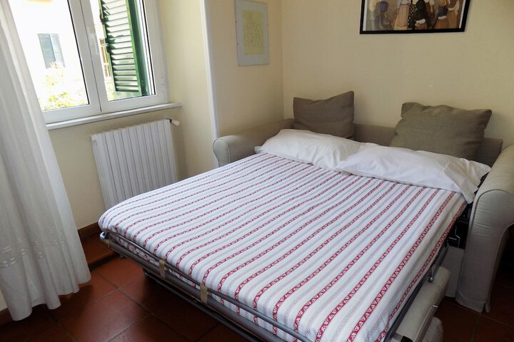Room 12 of 66