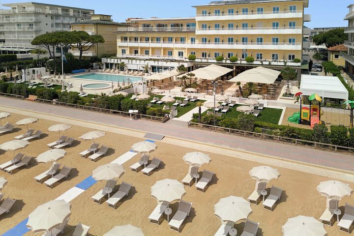 Hotel 114 of 136