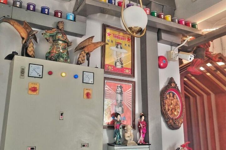 Room 14 of 105
