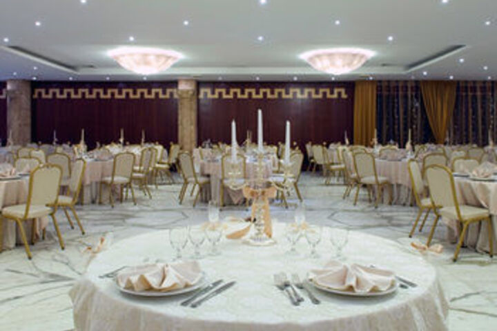 Ballroom/Hall 2 of 32