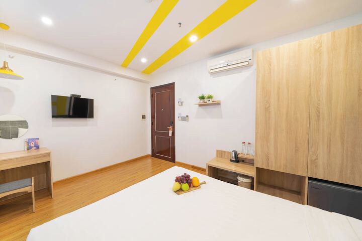 Room 36 of 82