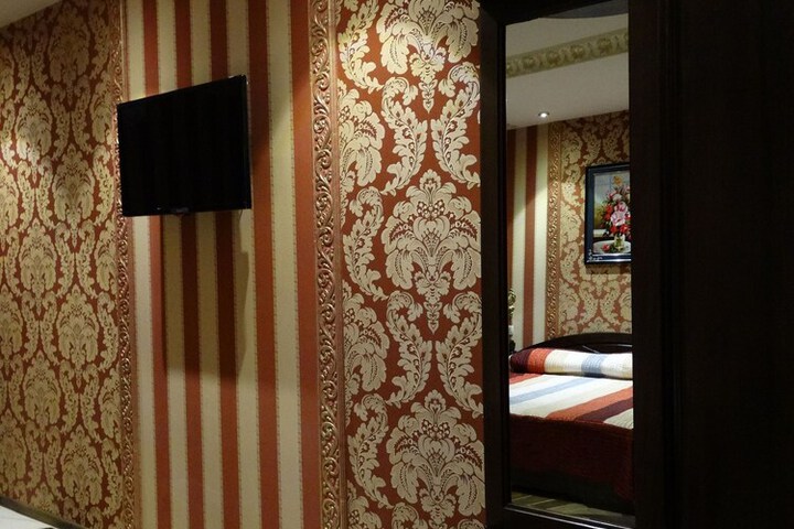 Room 20 of 39