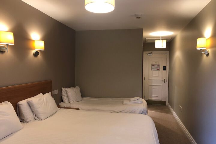 Room 21 of 124