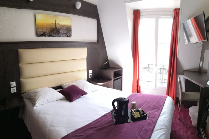 Room 8 of 34