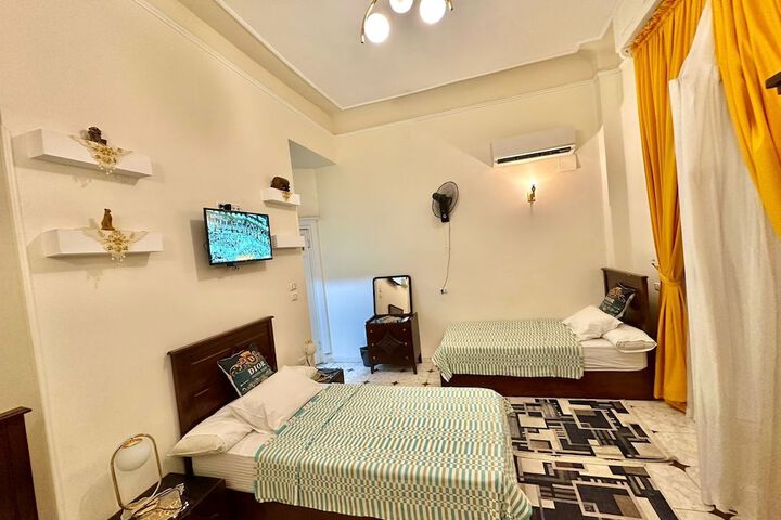 Room 8 of 35