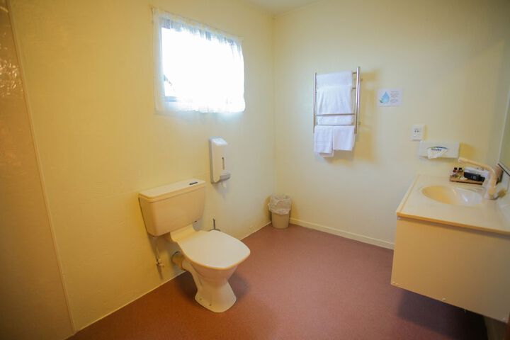 Room 13 of 60