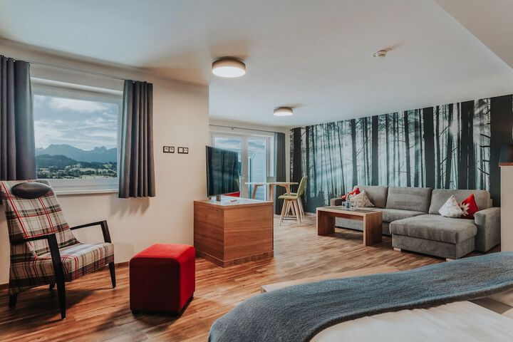 Room 34 of 75