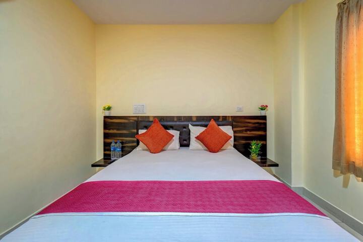 Room 8 of 34
