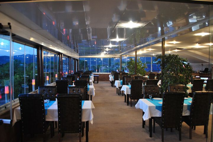 Dining Photos