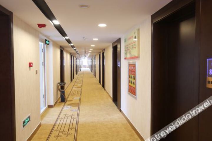 Hotel Interior 12 of 18