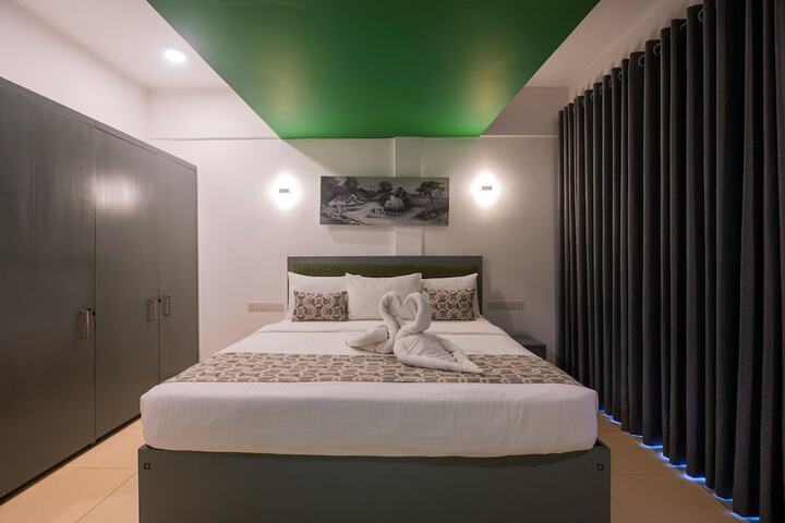 Room 7 of 29