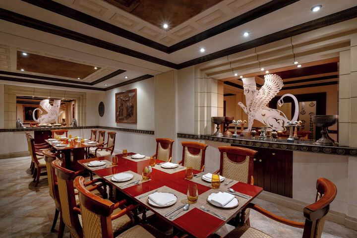Dining 103 of 152